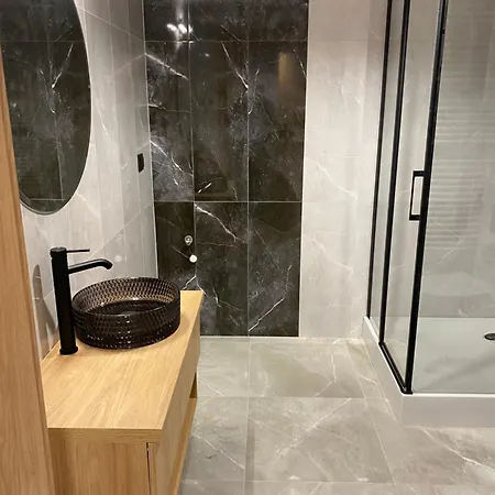 Apartament Szklarska Krokus Ii - Nowy, Wysoki Standard, Kolej Na Szrenicę 7 Minut Samochodem, światłowód, Agd, Tv, Parking Bezpłatny