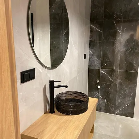 Szklarska Krokus Ii - Nowy, Wysoki Standard, Kolej Na Szrenicę 7 Minut Samochodem, światłowód, Agd, Tv, Parking Bezpłatny Apartament Szklarska Poręba